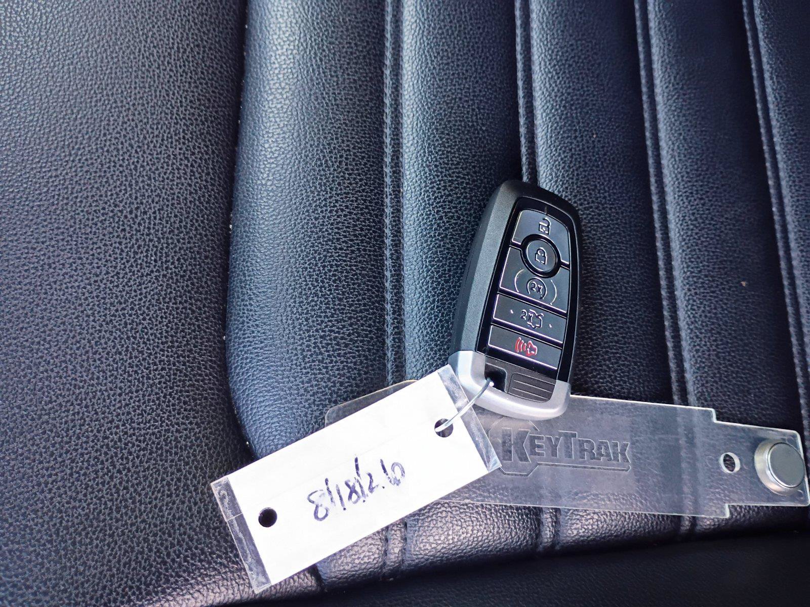 Certified 2020 Ford Fusion SEL FWD image 25