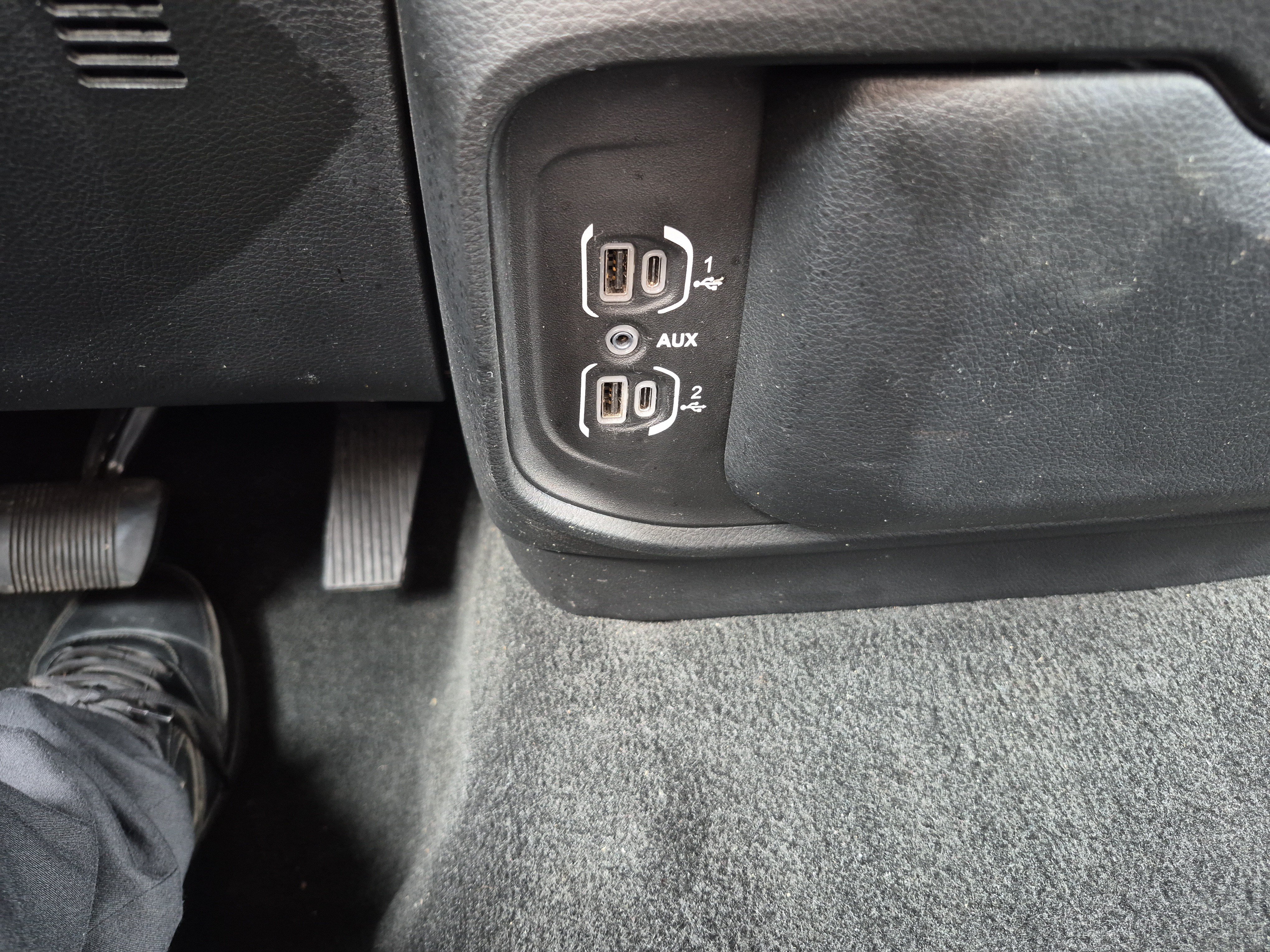 Used 2023 RAM 1500 Big Horn AWD/4WD image 28