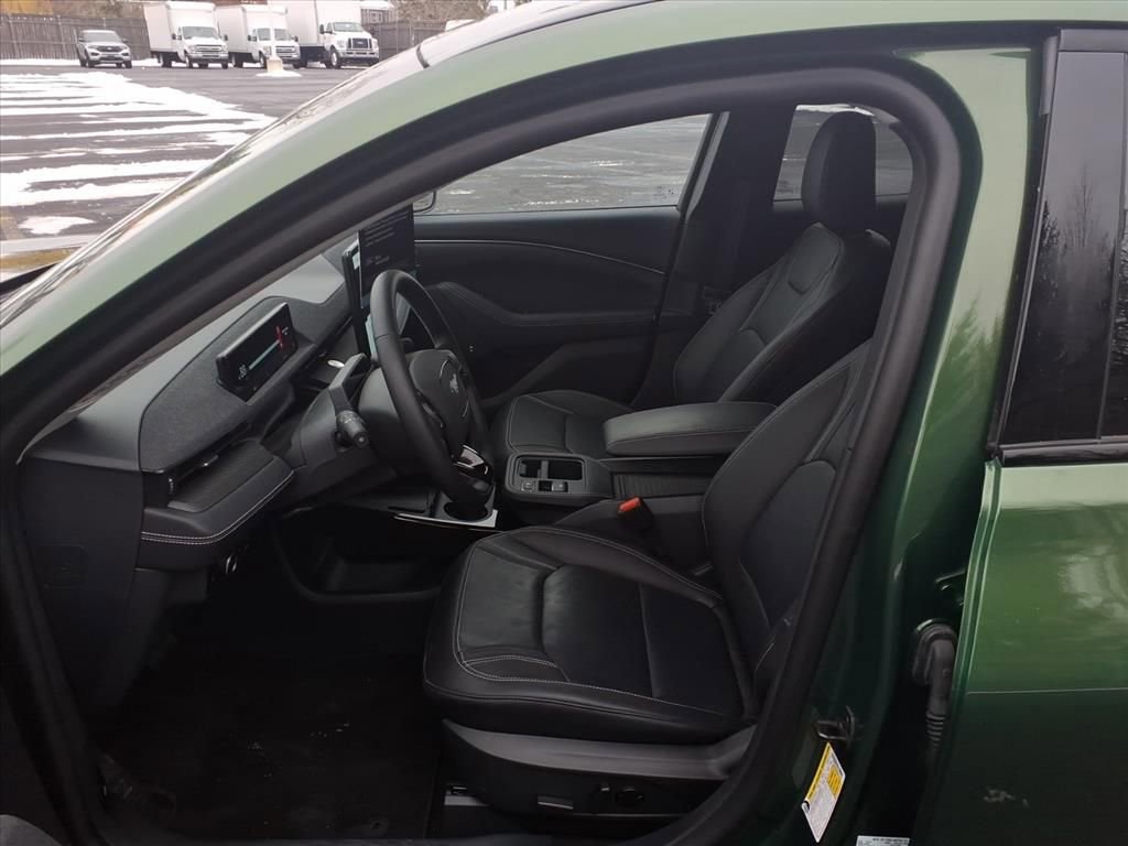 Certified 2025 Ford Mustang Mach-E Premium image 25