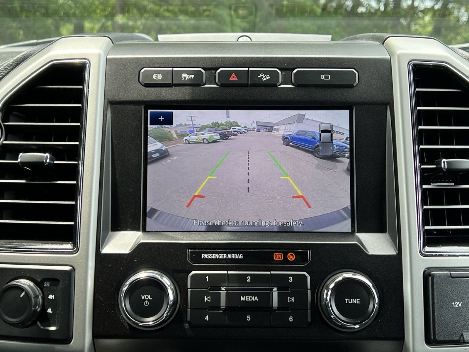 Certified 2021 Ford F250 Lariat AWD/4WD image 19