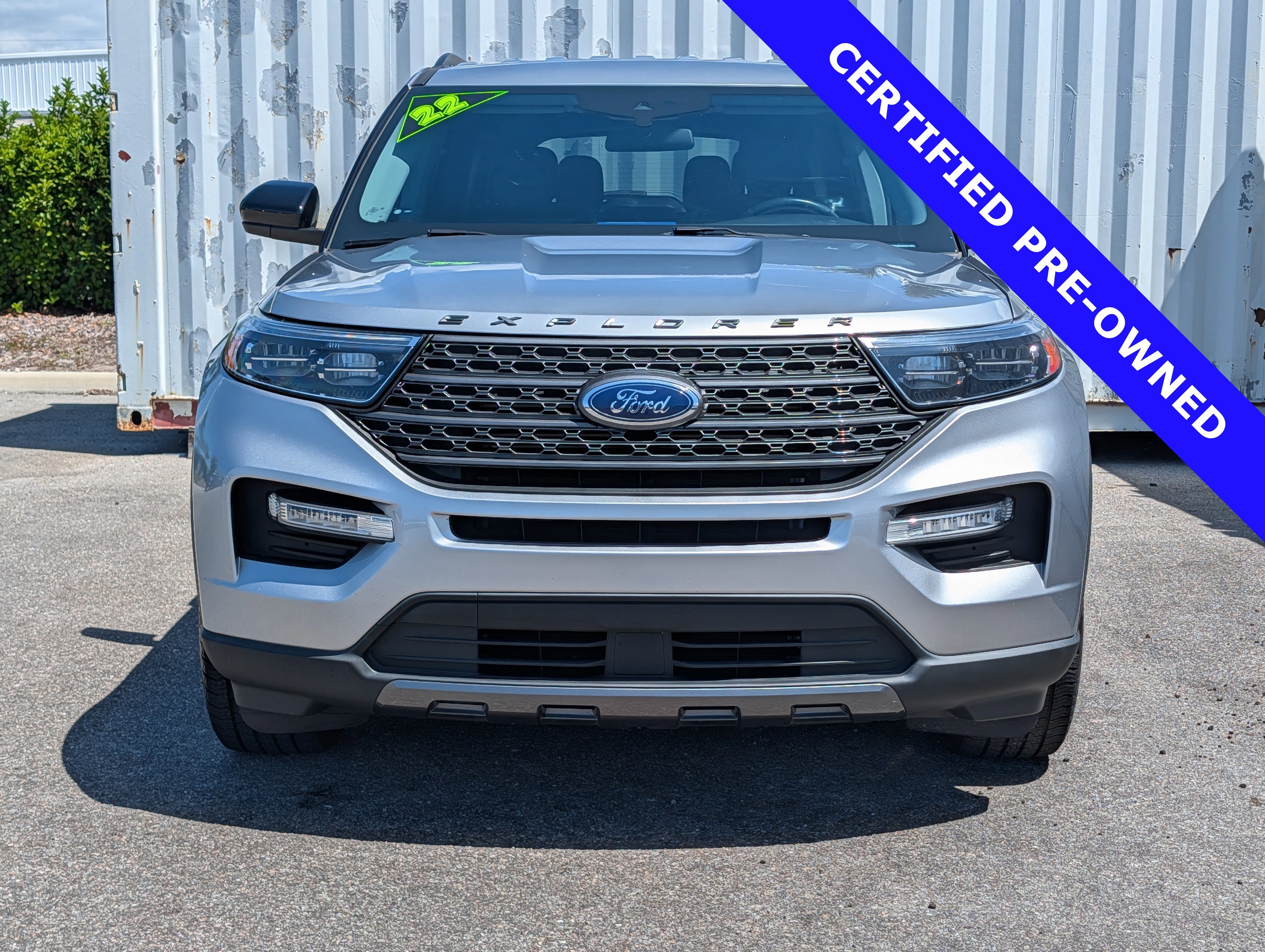 Certified 2022 Ford Explorer XLT w/ Equipment Group 202A AWD/4WD image 8