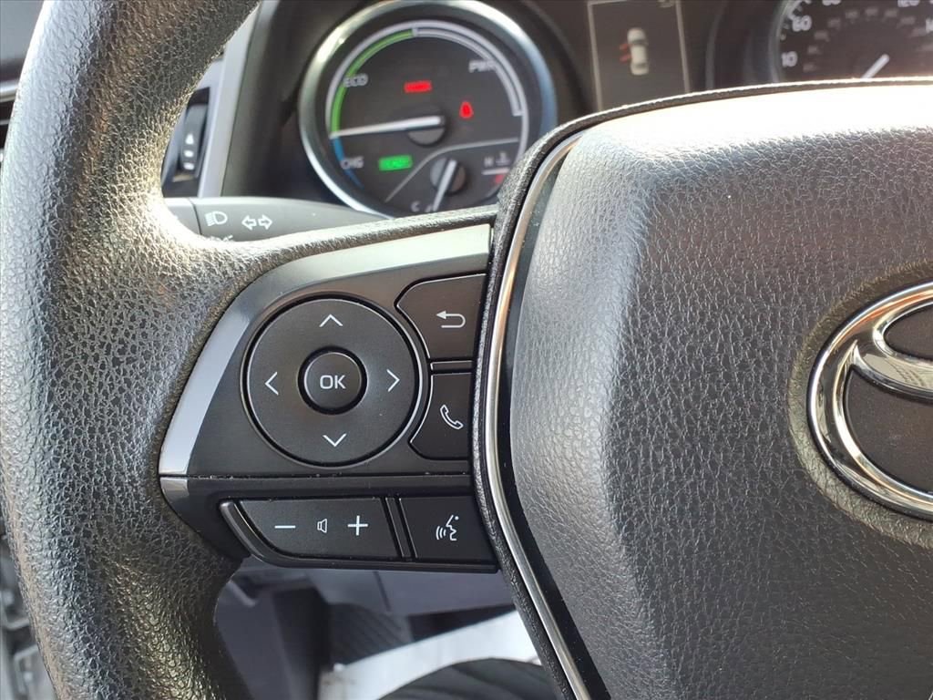 Used 2019 Toyota Camry LE image 13