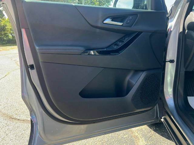 Used 2026 Chevrolet Equinox LT AWD/4WD image 19