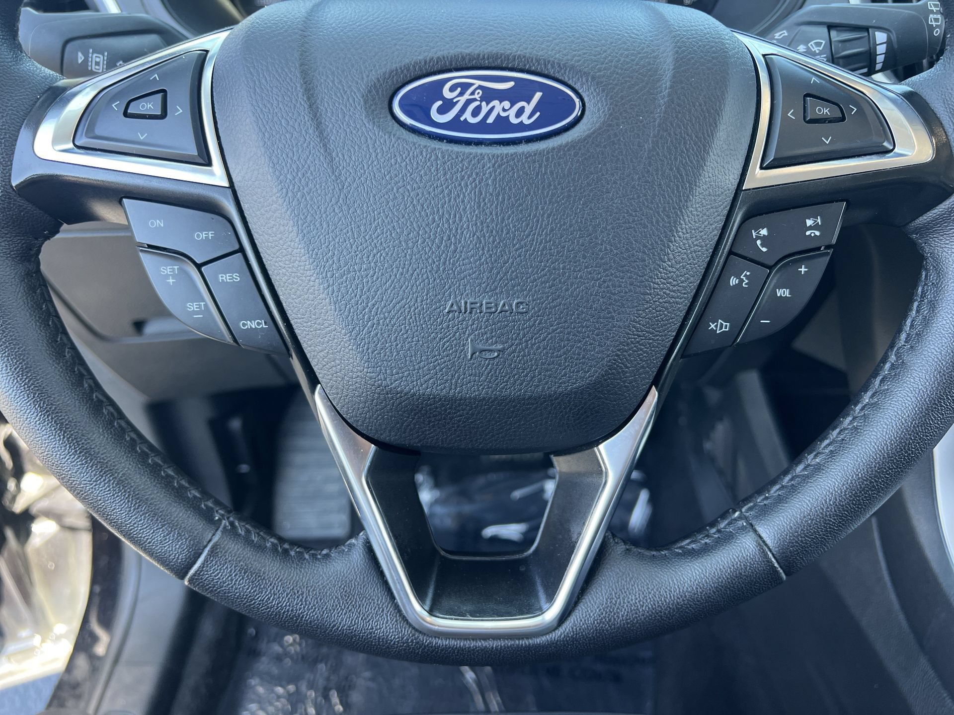 Certified 2024 Ford Edge SEL w/ Convenience Package AWD/4WD image 9