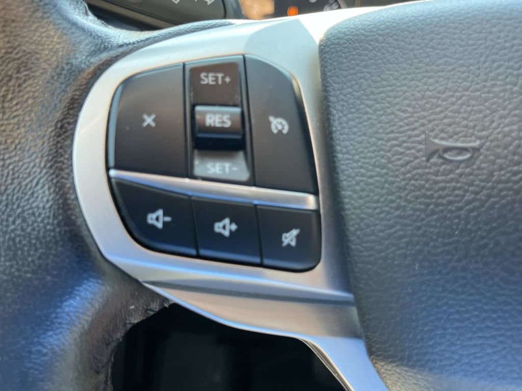 Certified 2021 Ford Explorer XLT w/ Equipment Group 202A AWD/4WD image 36
