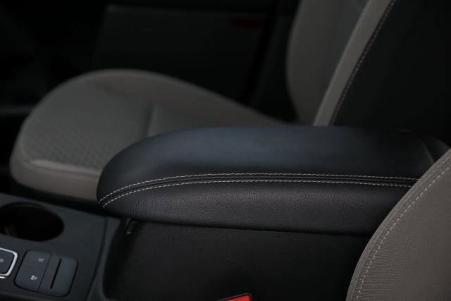 Certified 2022 Ford Escape SE image 18