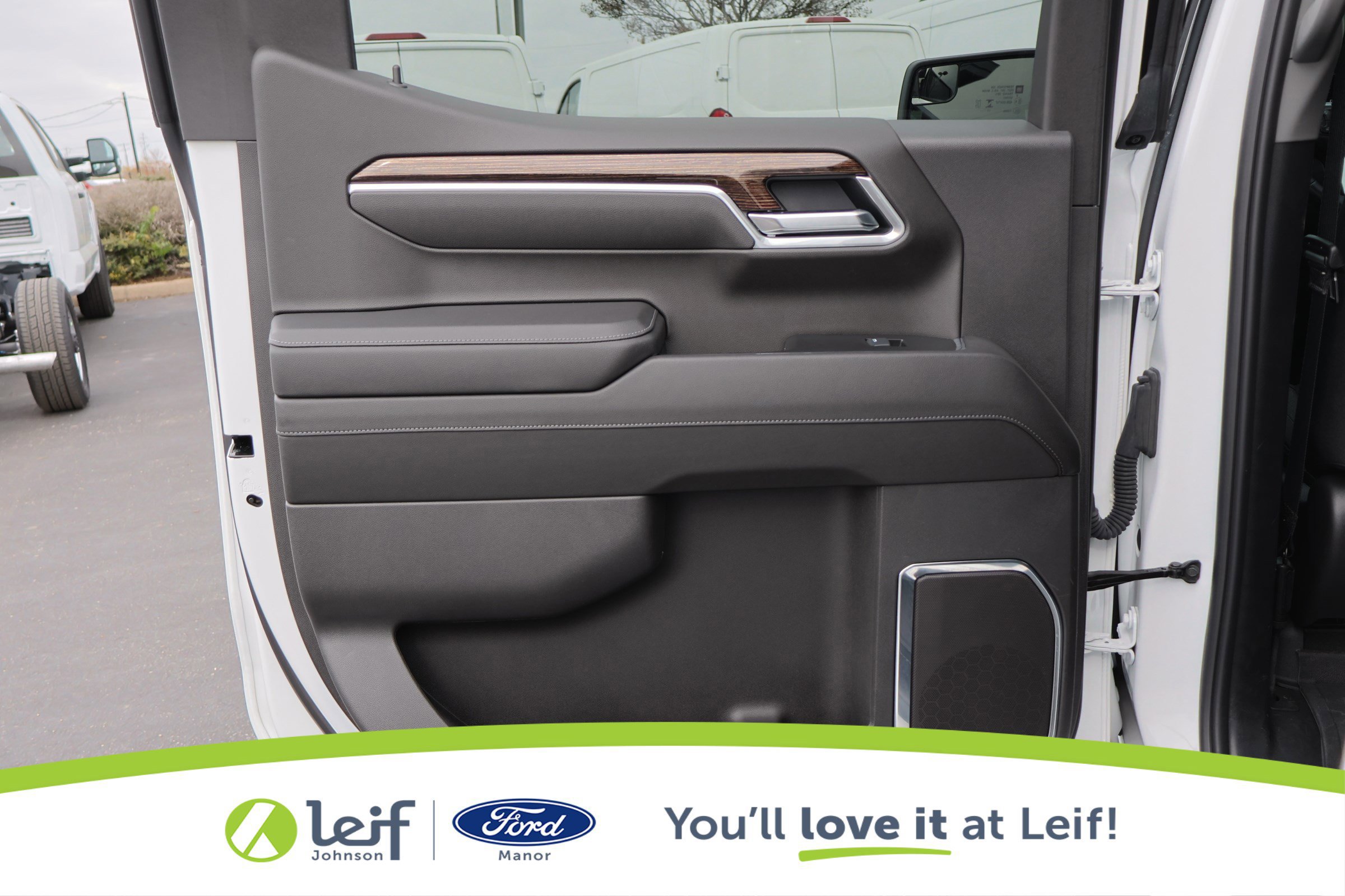 Used 2025 GMC Sierra 1500 Elevation image 26