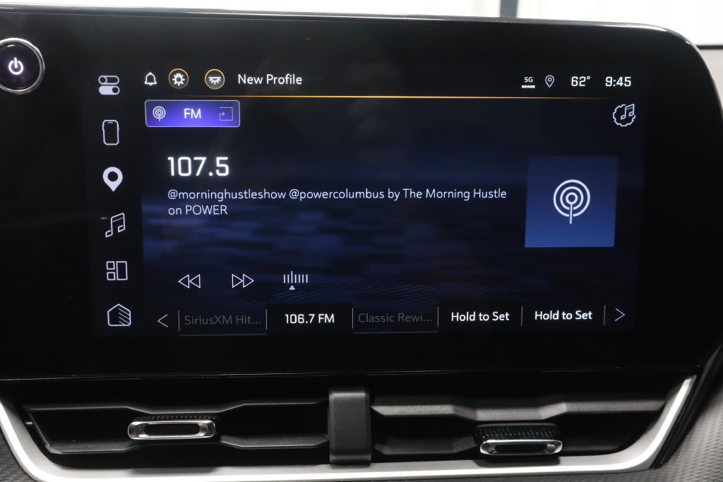 Used 2025 Chevrolet Equinox LT FWD image 25