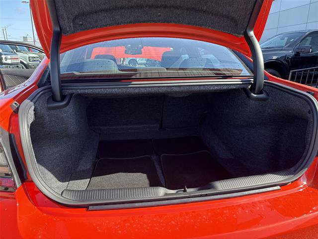 Used 2023 Dodge Charger R/T w/ Technology Group RWD image 25