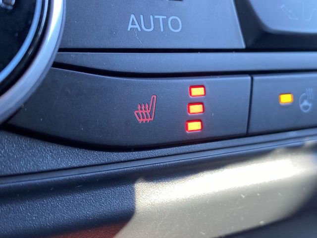 Certified 2024 Ford Maverick XLT w/ XLT Luxury Package image 28