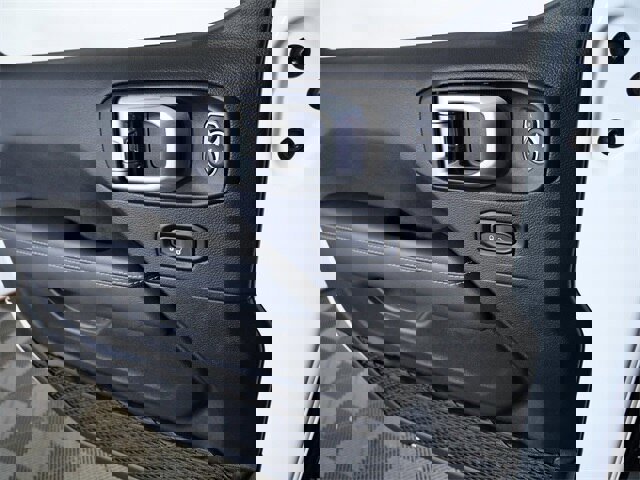 Used 2022 Jeep Wrangler Unlimited Sahara w/ Cold Weather Group image 25