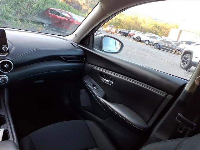 Used 2024 Nissan Sentra SV image 15