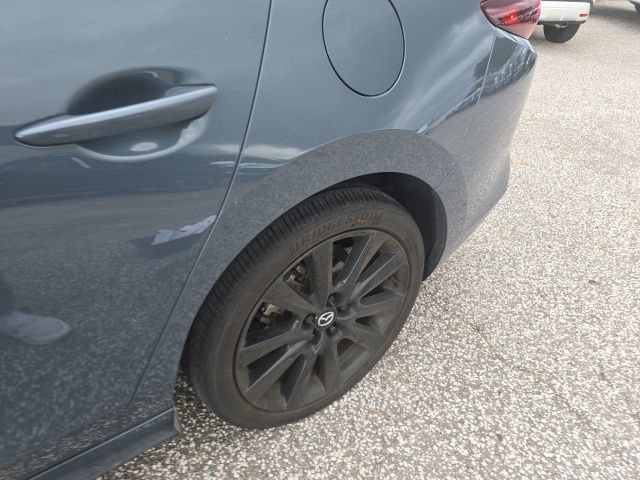 Used 2023 MAZDA MAZDA3 s FWD image 7