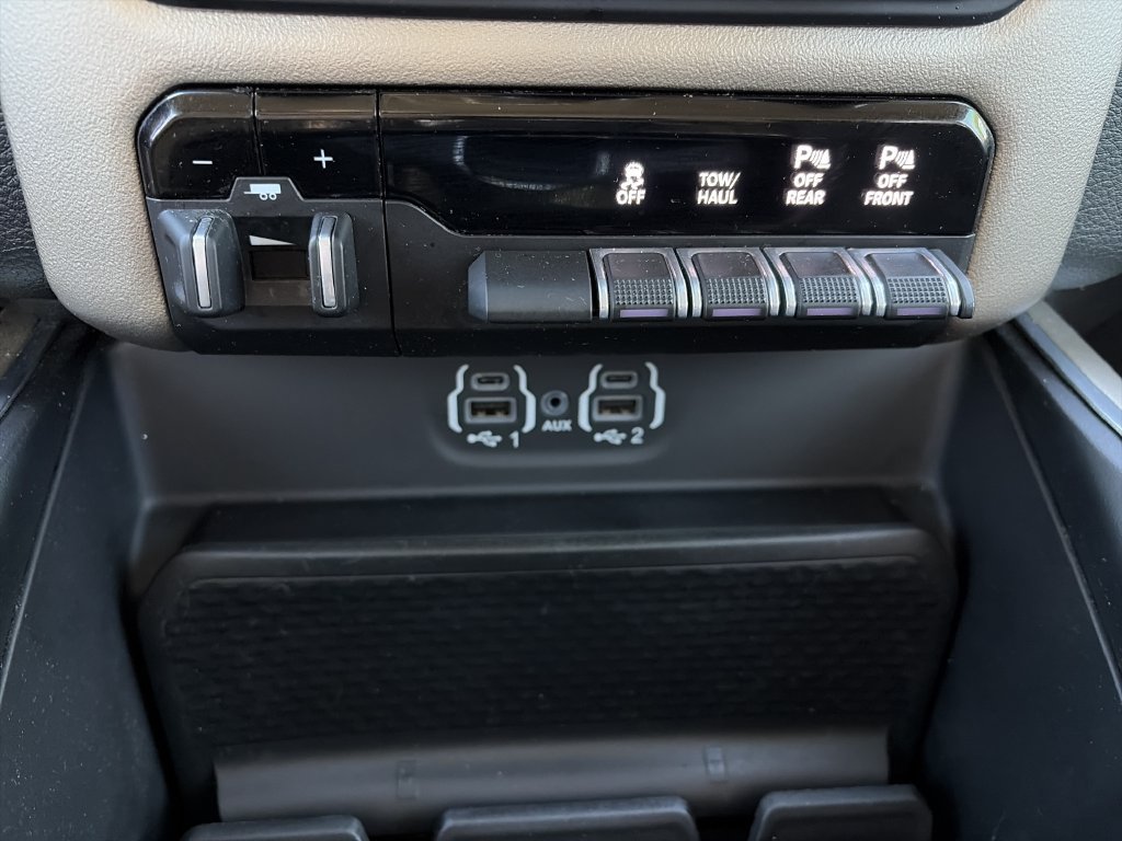 Used 2022 RAM 1500 Laramie RWD image 25