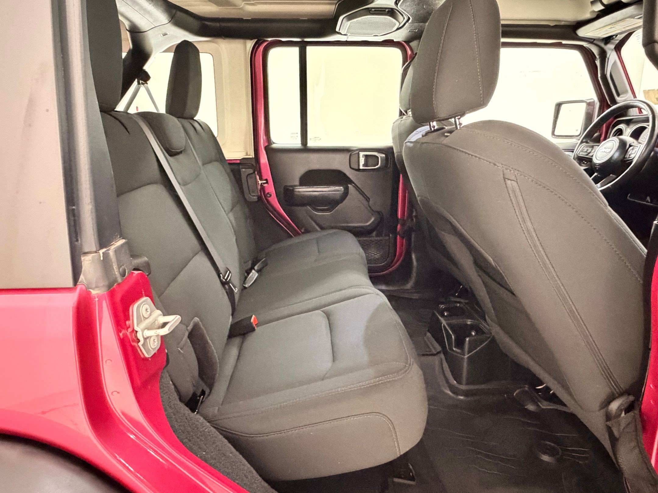 Used 2022 Jeep Wrangler Unlimited Sport AWD/4WD image 28