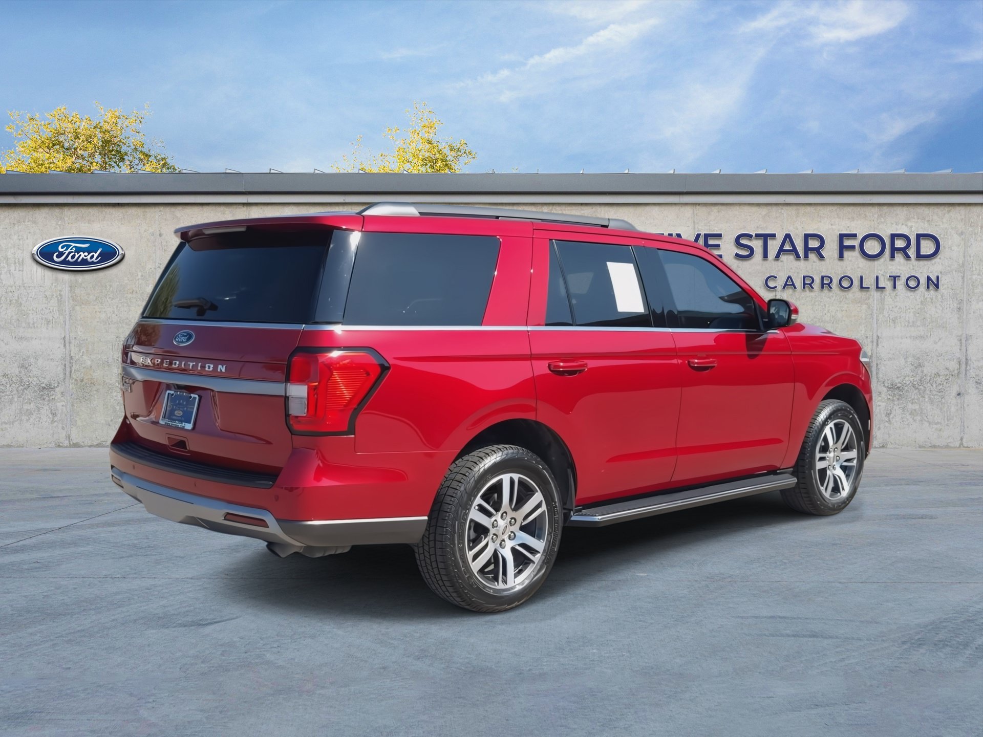 Certified 2022 Ford Expedition XLT RWD image 8
