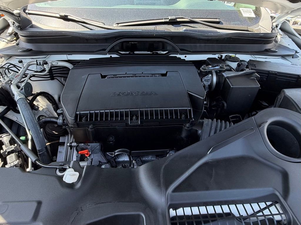 Used 2025 Honda Pilot Sport image 30