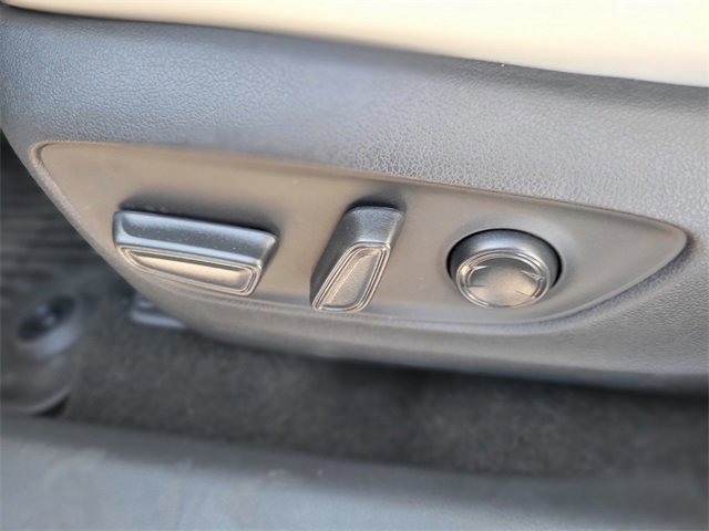 Used 2024 Toyota RAV4 Limited image 20