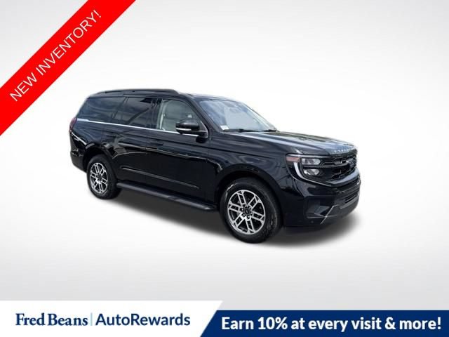 Certified 2025 Ford Expedition Active AWD/4WD image 1