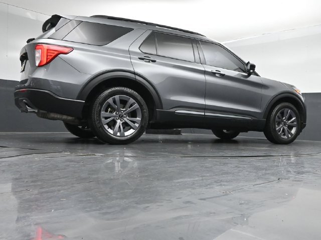Certified 2023 Ford Explorer XLT w/ Equipment Group 202A AWD/4WD image 43