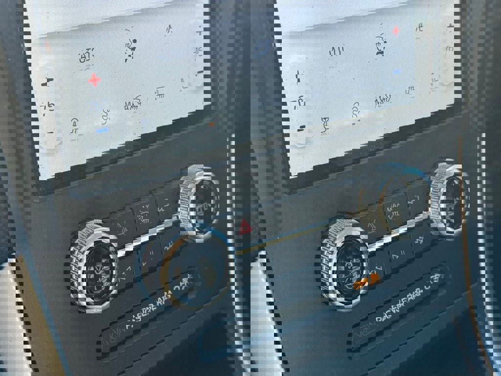 Certified 2023 Ford Edge SEL w/ Convenience Package image 29