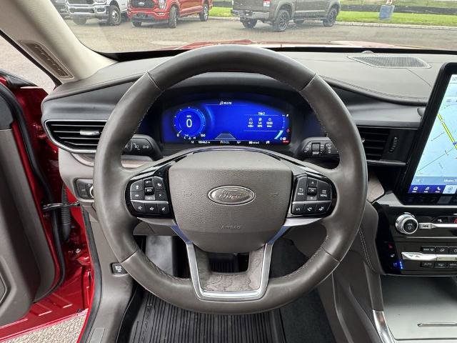 Certified 2023 Ford Explorer Platinum w/ Technology Package AWD/4WD image 21