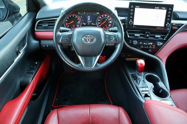 Used 2021 Toyota Camry XSE image 4