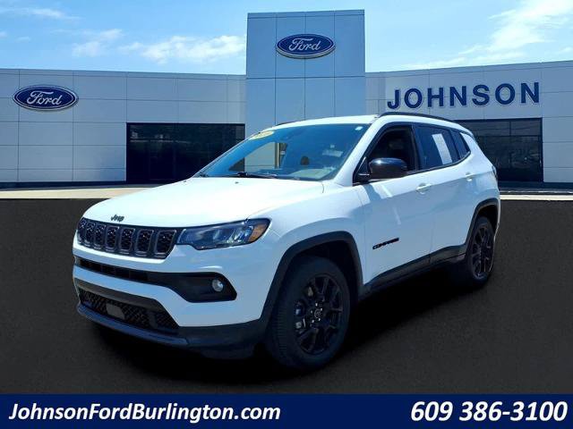 Used 2025 Jeep Compass Latitude w/ Altitude Special Edition AWD/4WD image 7