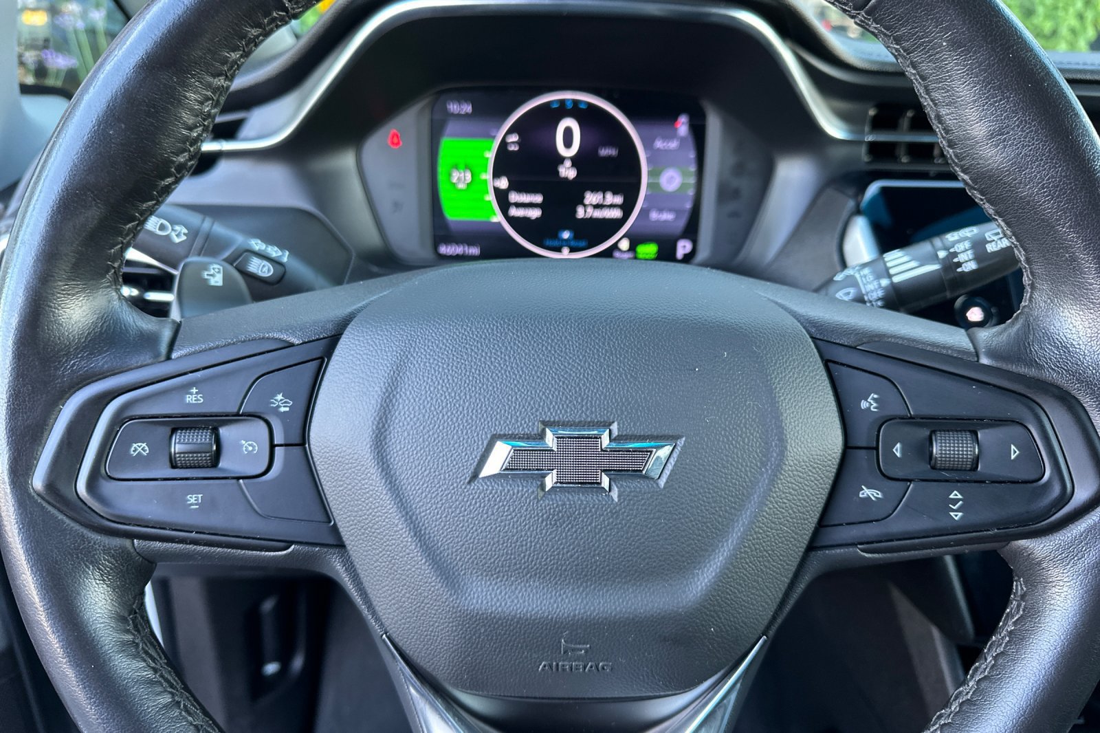 Used 2022 Chevrolet Bolt LT w/ Infotainment Package FWD image 26