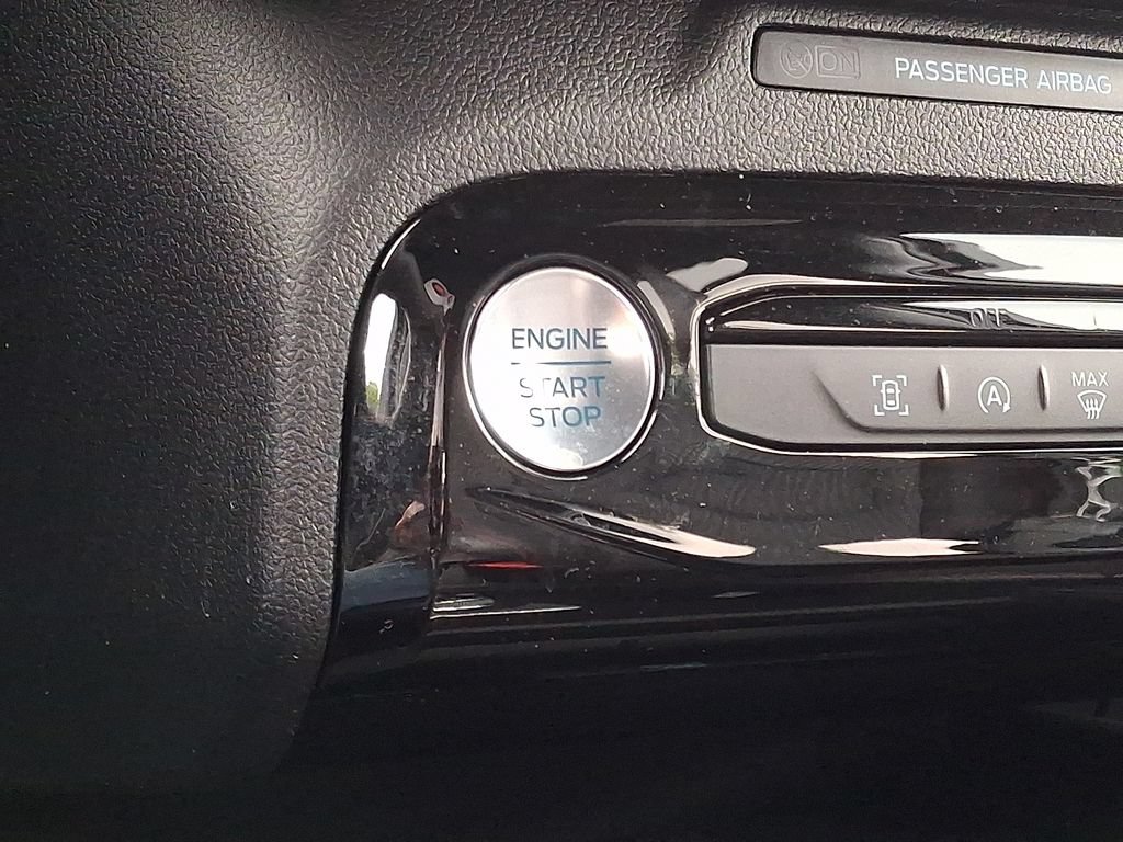 Certified 2023 Ford Escape ST-Line w/ Tech Pack #1 FWD image 22