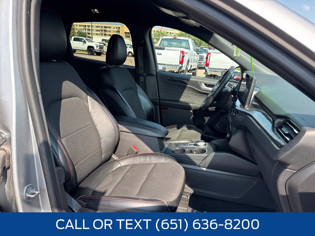 Certified 2023 Ford Escape ST-Line w/ Tech Pack #1 AWD/4WD image 35