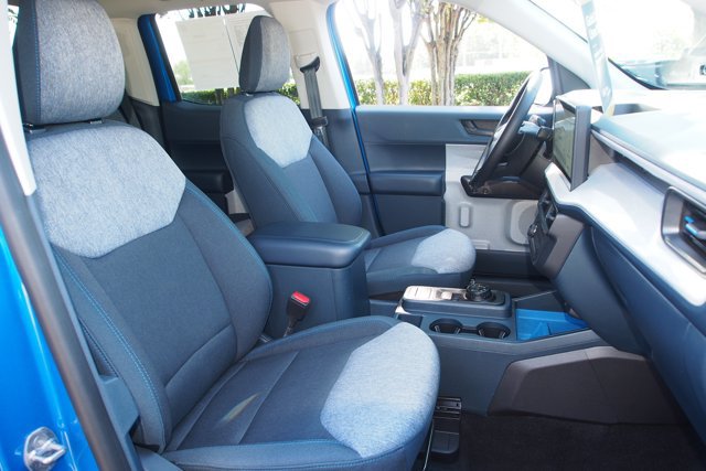 Certified 2025 Ford Maverick XLT w/ XLT Luxury Package FWD image 12