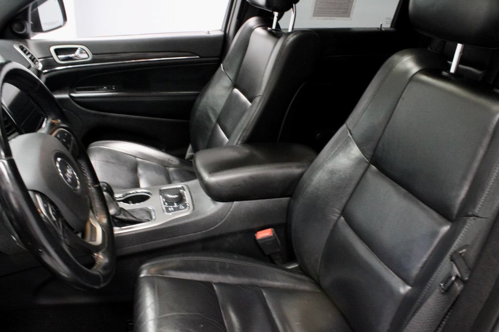 Used 2021 Jeep Grand Cherokee Limited AWD/4WD image 23