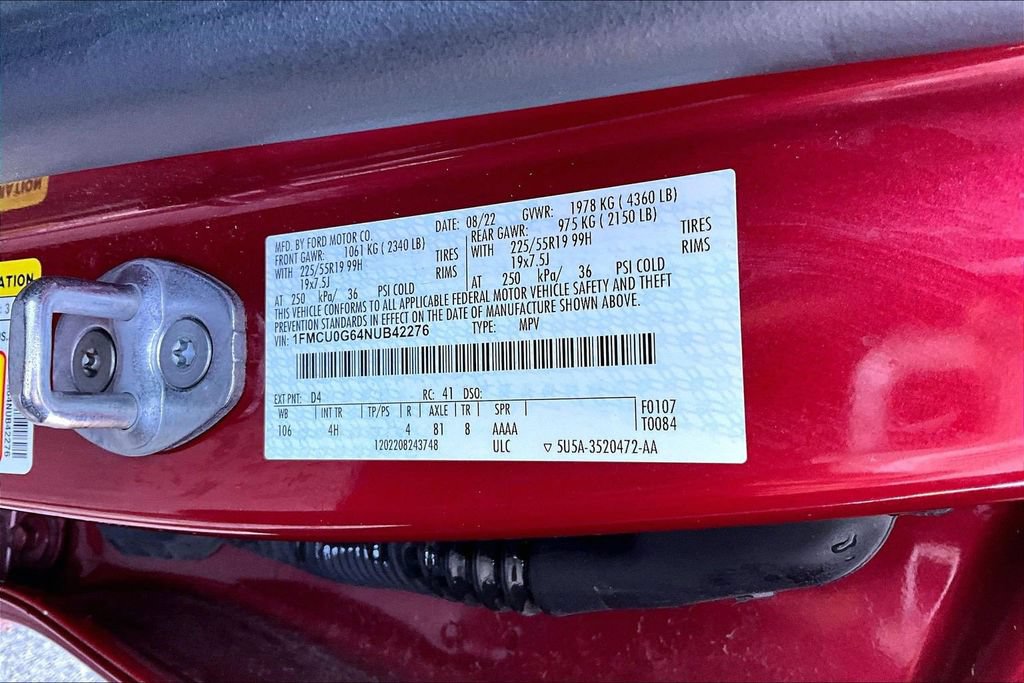 Certified 2022 Ford Escape SE w/ SE Sport Appearance Package FWD image 32
