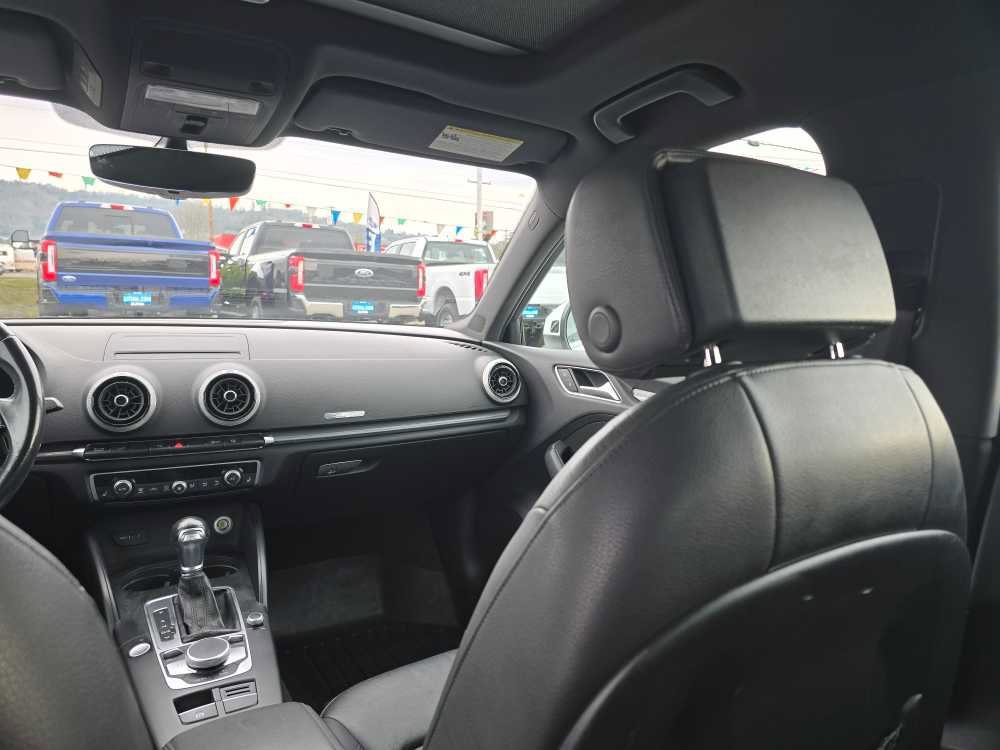 Used 2017 Audi A3 e-tron Premium Plus w/ Technology Package image 15