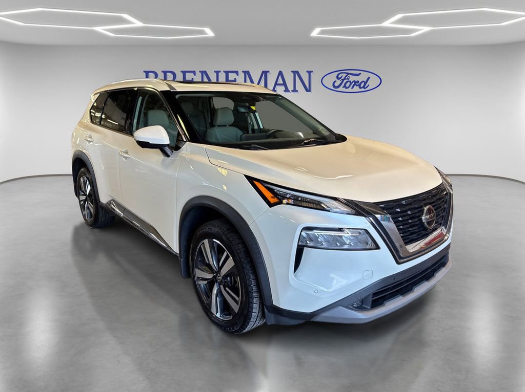 Used 2021 Nissan Rogue SL w/ Premium Package AWD/4WD image 3