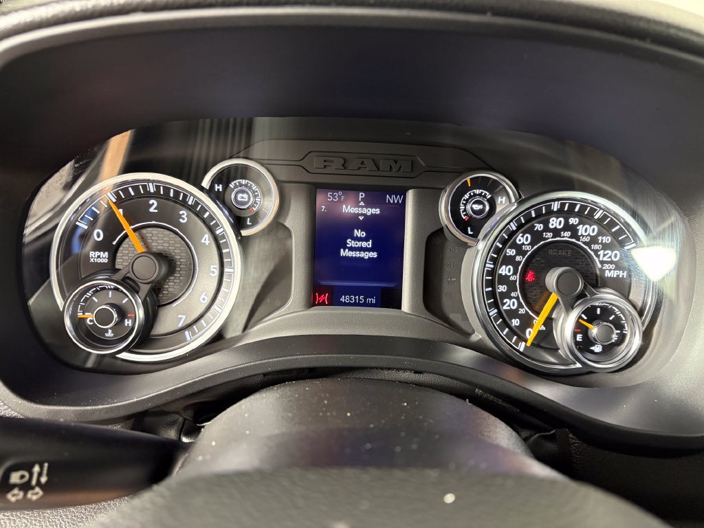 Used 2022 RAM 1500 Big Horn AWD/4WD image 16