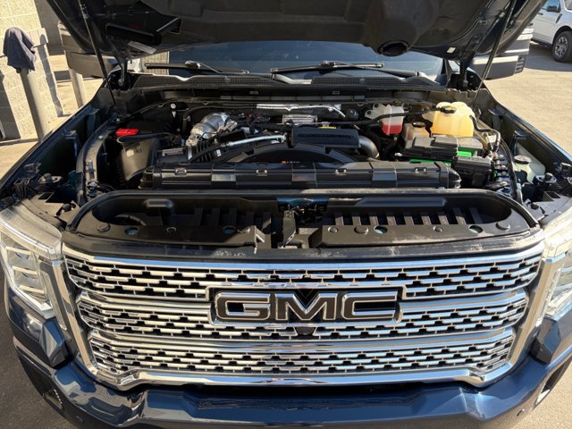 Used 2023 GMC Sierra 3500 Denali AWD/4WD image 21