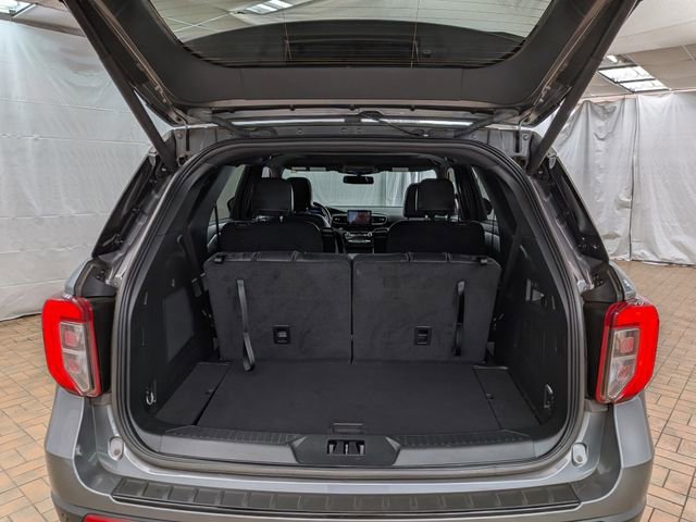 Certified 2024 Ford Explorer ST-Line w/ Class IV Trailer Tow Package image 23