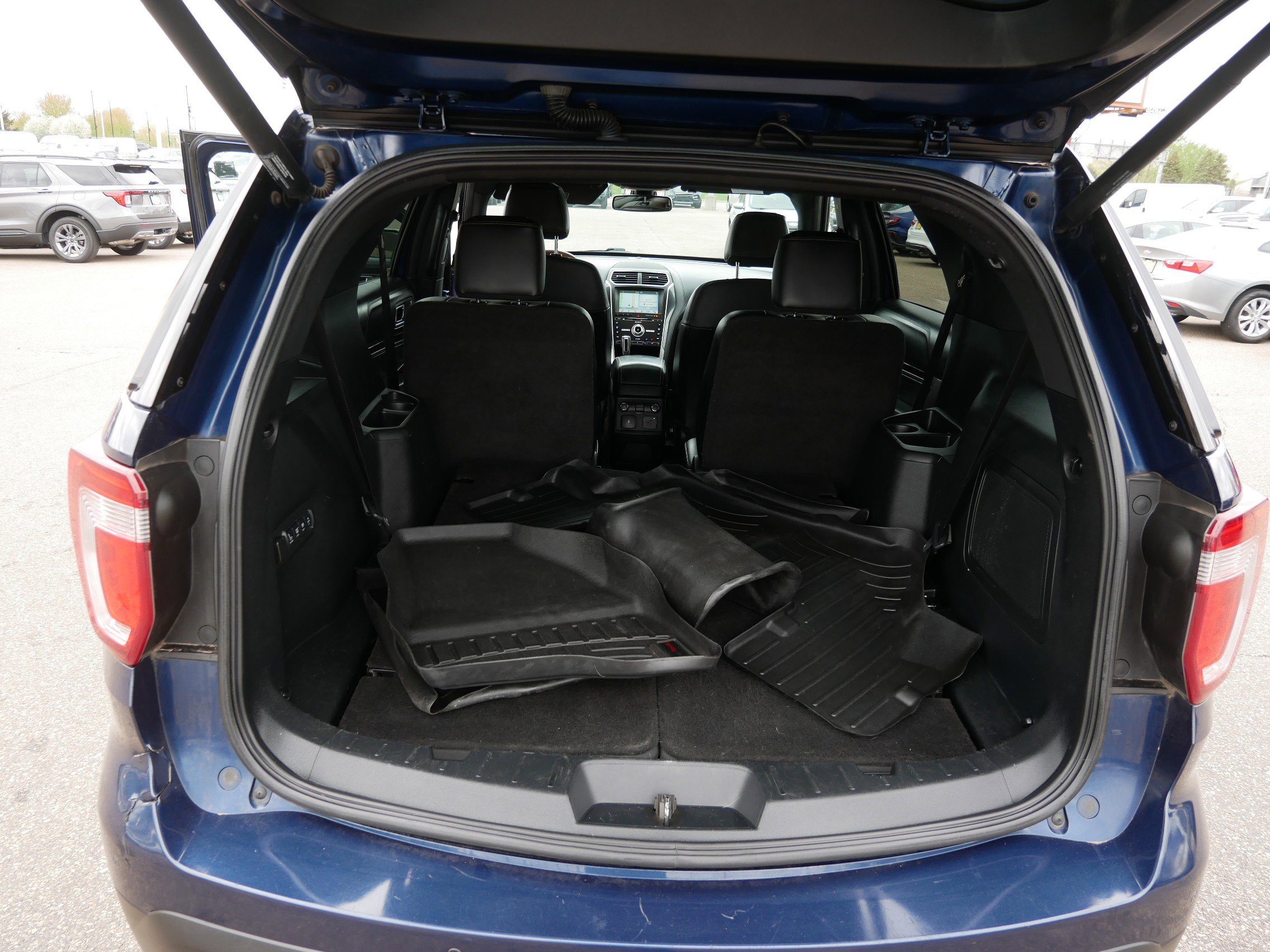Certified 2017 Ford Explorer Platinum AWD/4WD image 18