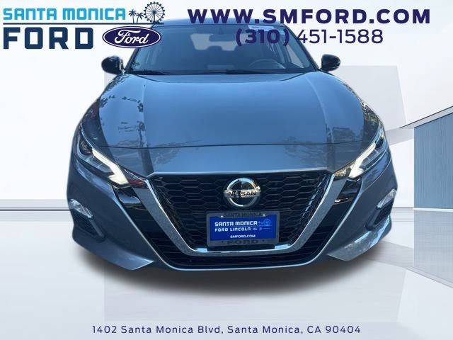 Used 2019 Nissan Altima 2.5 SR w/ SR Premium Package