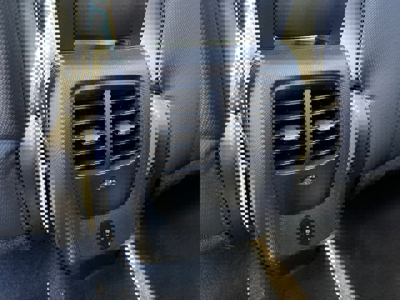 Certified 2025 Ford Mustang Mach-E Select image 25