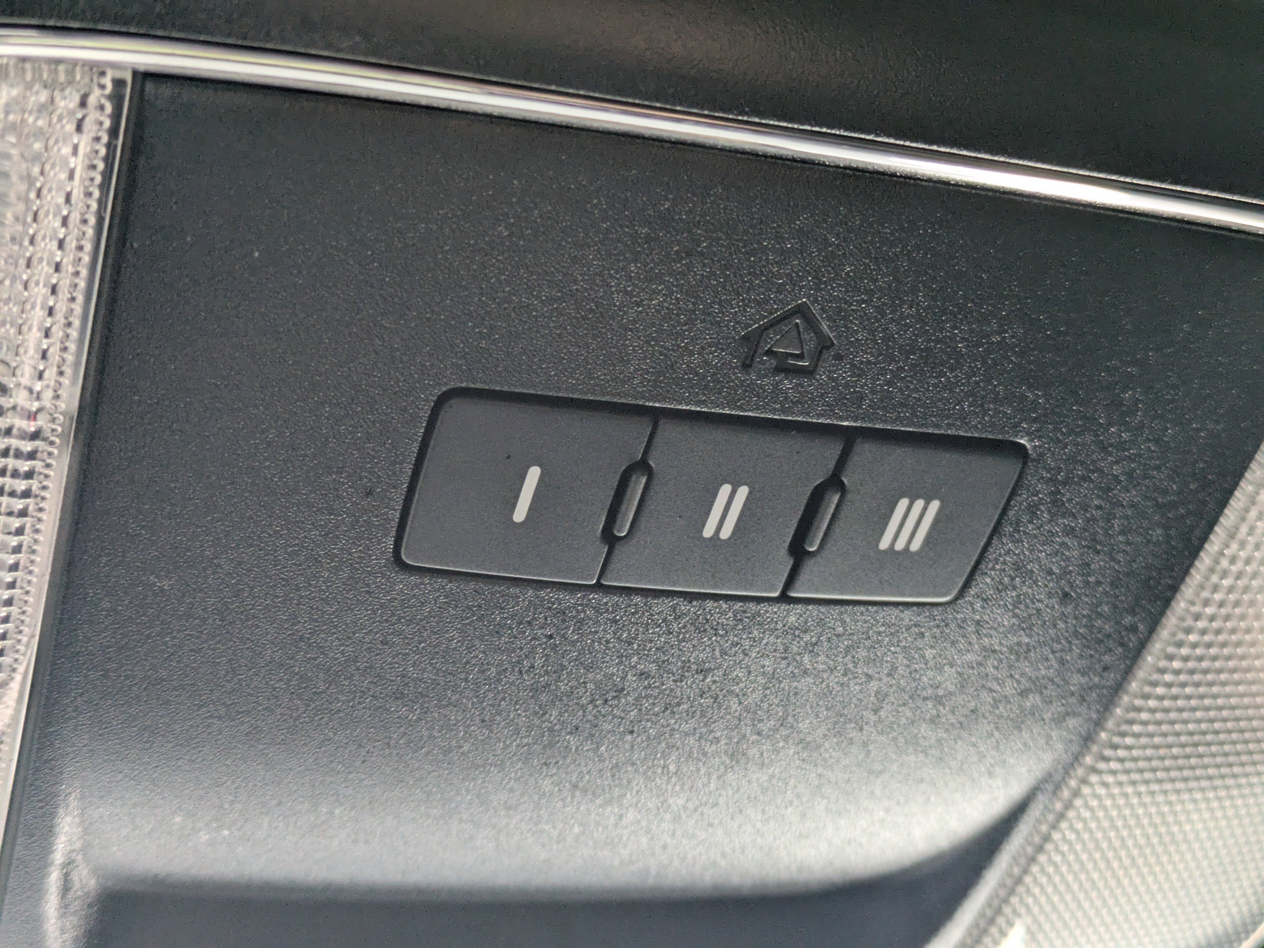 Used 2020 Dodge Charger R/T w/ Blacktop Package image 22