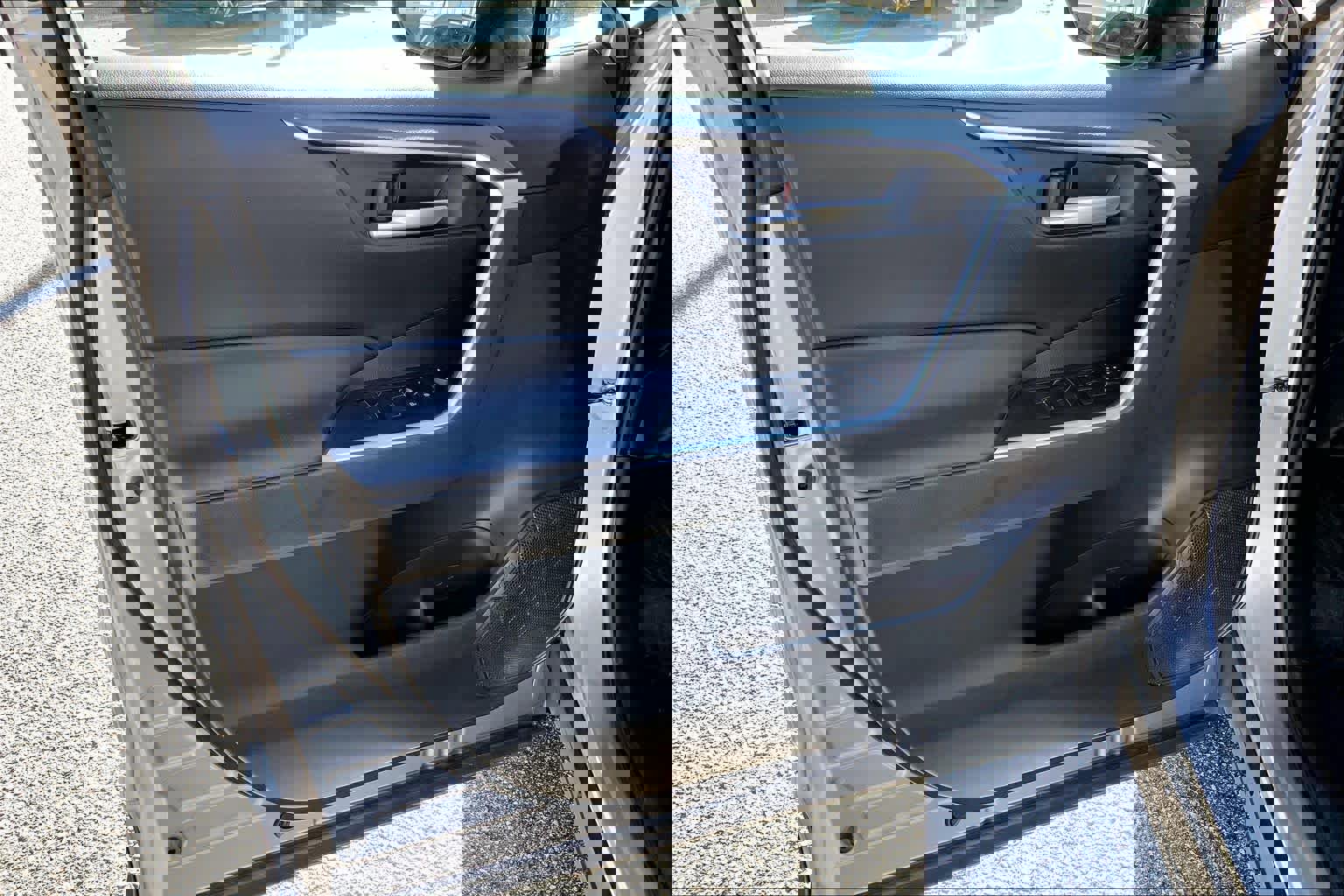 Used 2024 Toyota RAV4 XLE image 20