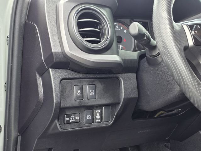 Used 2023 Toyota Tacoma TRD Off-Road w/ TRD Premium Off Road Package AWD/4WD image 17
