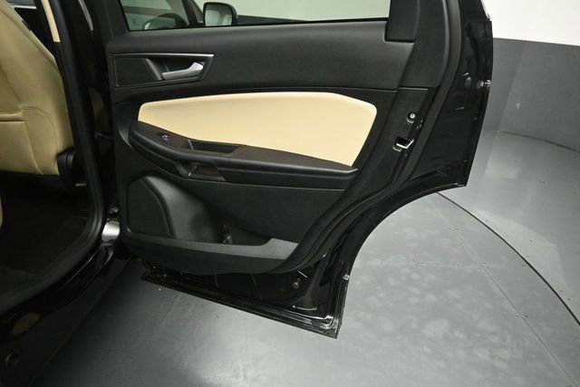 Certified 2024 Ford Edge SE w/ Black Appearance Package AWD/4WD image 27