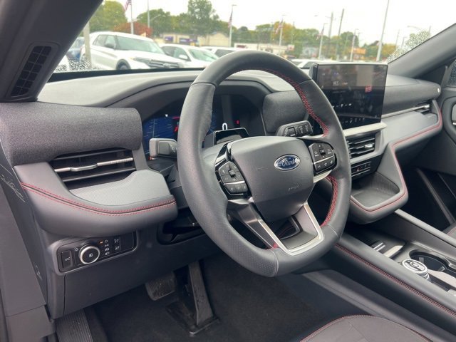Certified 2025 Ford Explorer ST-Line image 8