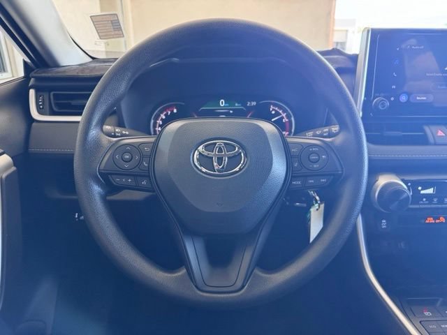 Used 2025 Toyota RAV4 LE AWD/4WD image 14