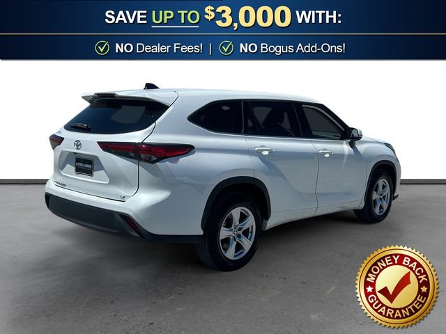 Used 2022 Toyota Highlander LE FWD image 7