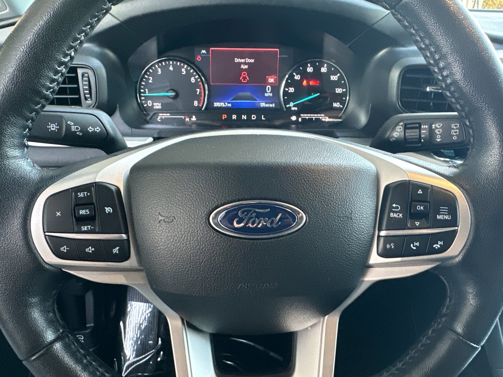 Certified 2022 Ford Explorer XLT w/ Class IV Trailer Tow Package image 25